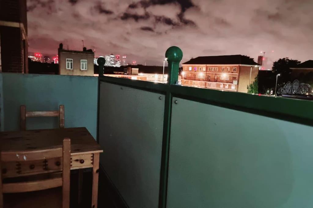1 Bed Flat With Free Parking In E13 Appartement Londen Buitenkant foto